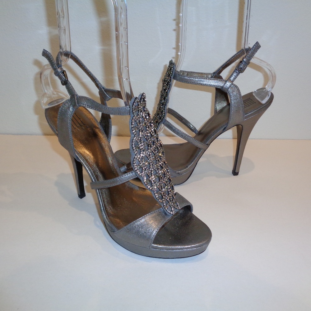 Pelle Moda Size 11 M / FIBY / Pewter Leather / Heeled Sandals New Women's Shoes